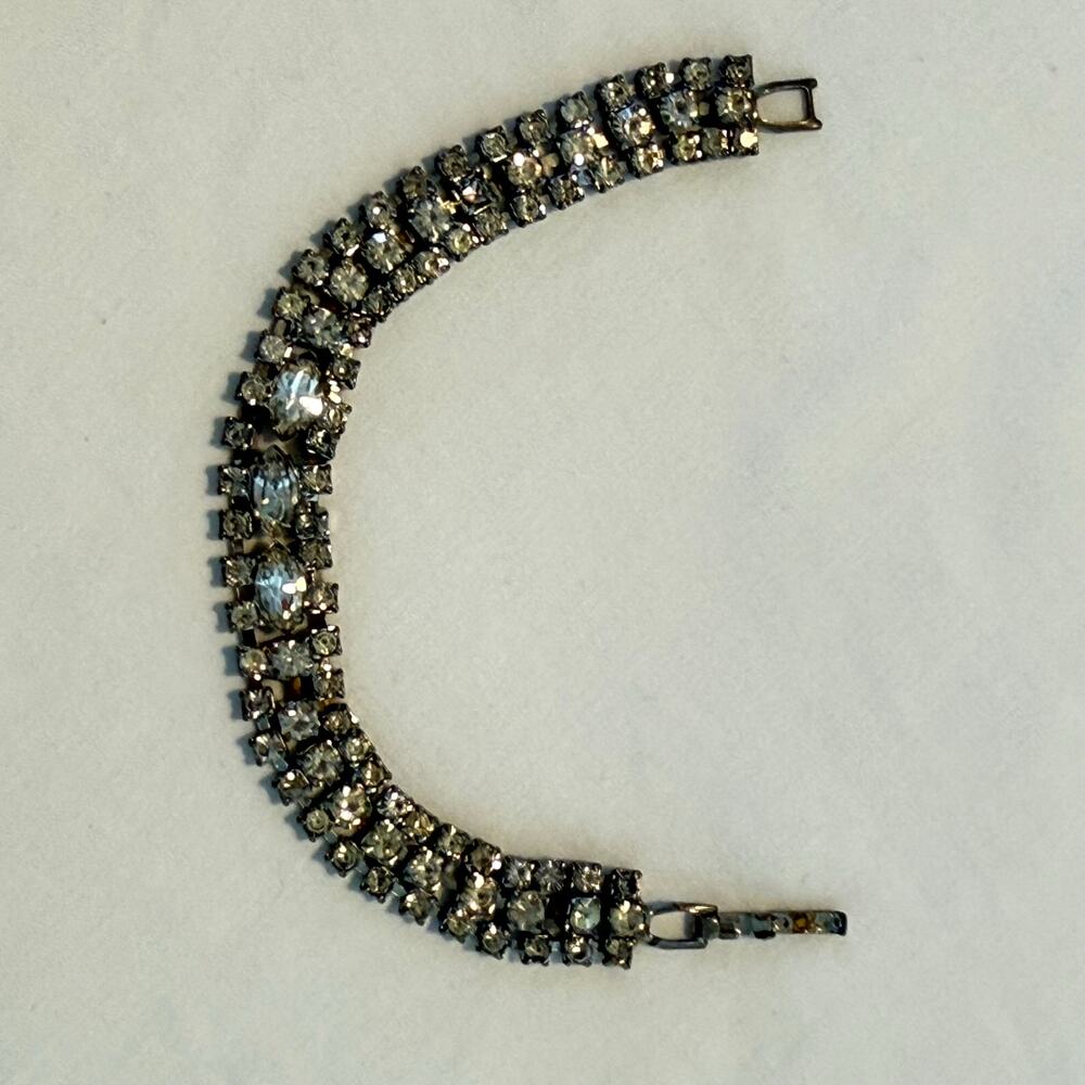Beautiful Antique Crystal Bracelet -  Circa 1960's